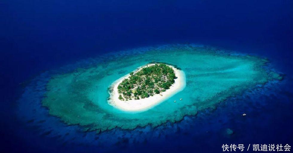 太平洋上最诡异的岛屿,不管白天黑夜,哭哭啼啼