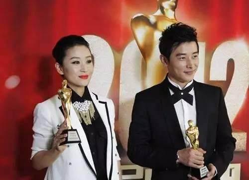 唐嫣罗晋甜蜜宣布结婚 维也纳童话婚礼低调发