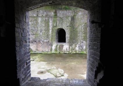 六亿打造:中国一万七千米地下长城亮相