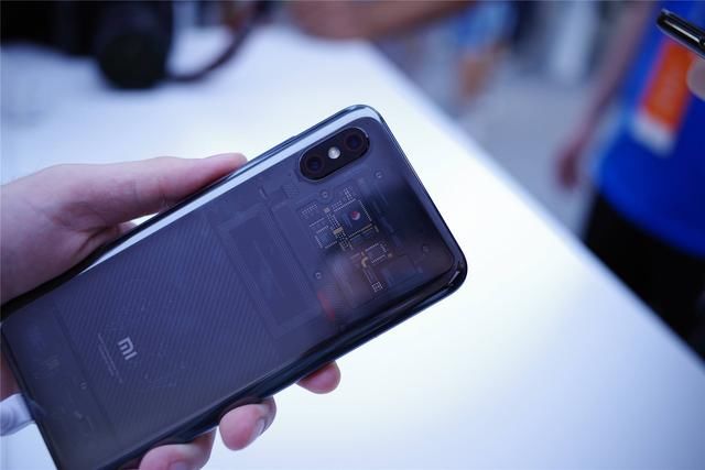 小米8、小米8SE首批备货曝光:不足百万台,小米