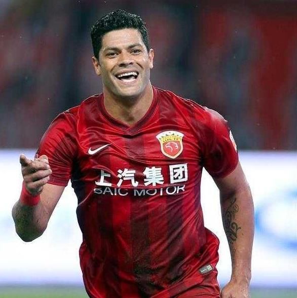 017年世界足坛球员年薪排名,中超5位球员上榜