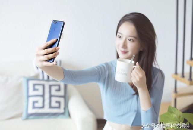 讲个笑话:小米8和小米8SE发布2个月,终于现货