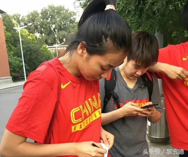女篮第一美女赵爽伤愈复出重返国家队,热身赛