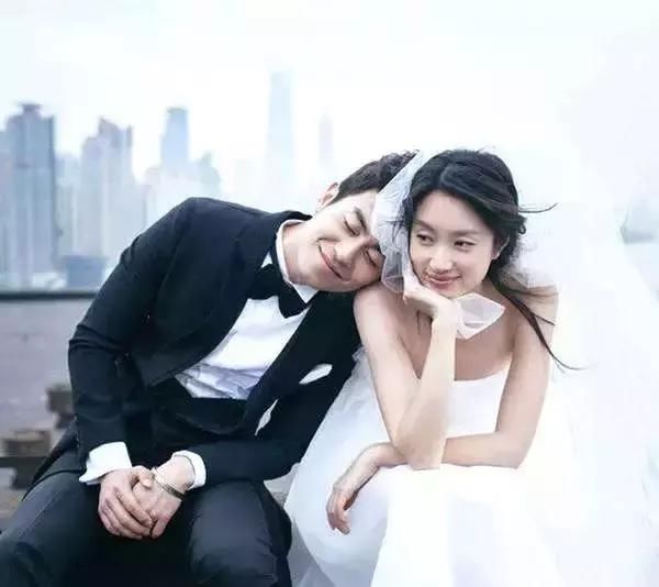 朱亚文是刘亦菲的同学,为什么一直红不起来呢