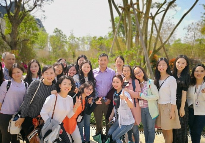 华为终端松山湖基地绿意盎然,网友羡慕,别人家