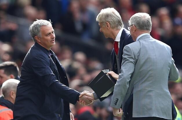 英超最新积分榜综述:弗格森穆帅致敬温格 曼联