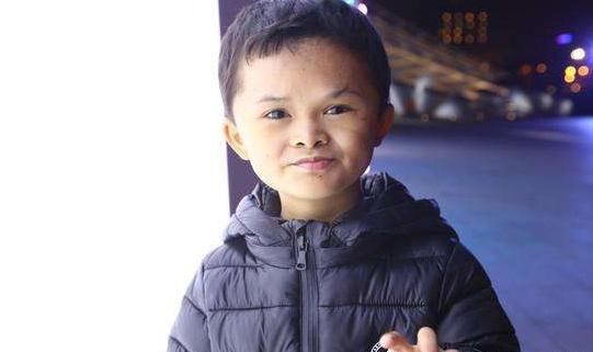10岁小马云豪车代步住豪宅,早期吸烟视频曝光