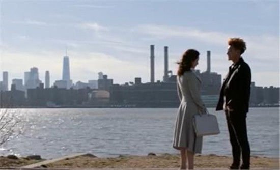 谈判官童薇得知父母离世的真相 帮助谢家重振