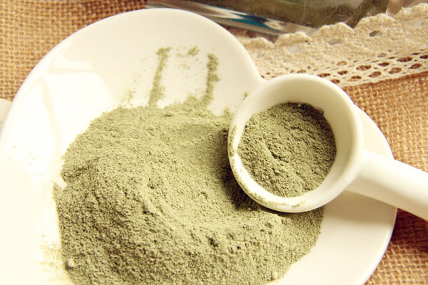 【脸上长丘疹型粉刺怎么治疗】脸上长痘痘有效