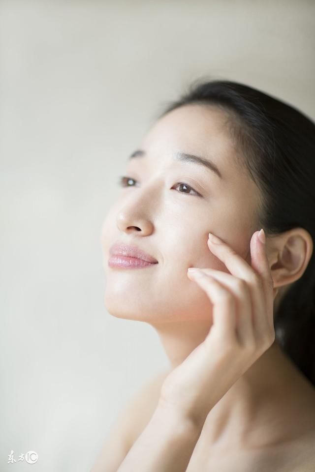 章子怡拖家带口探班汪峰,章子怡全程星星眼看