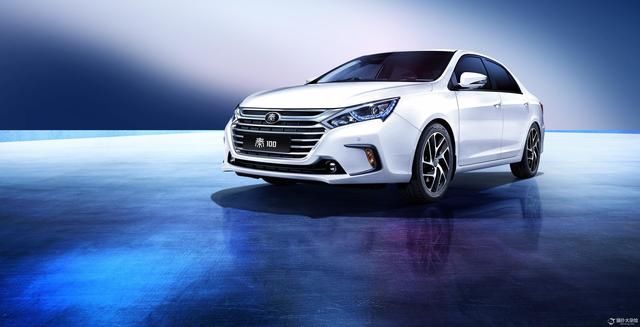 纯电动、插电混动和油电混动,三种汽车的差别