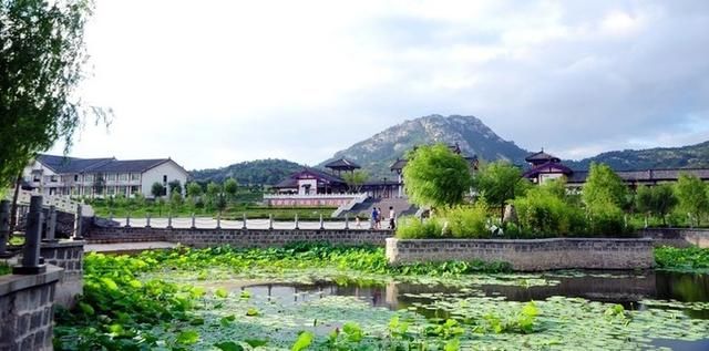 临沂到连云港正在规划一条铁路,共设5站,沿线