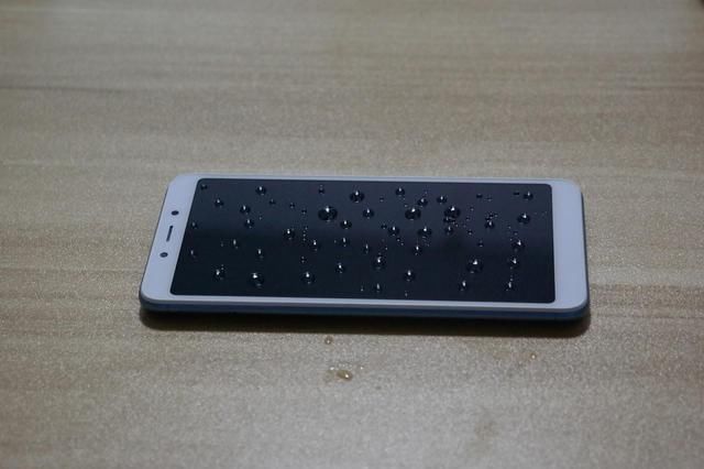 小米手机爆品红米6评测!配置+售价的性价比均