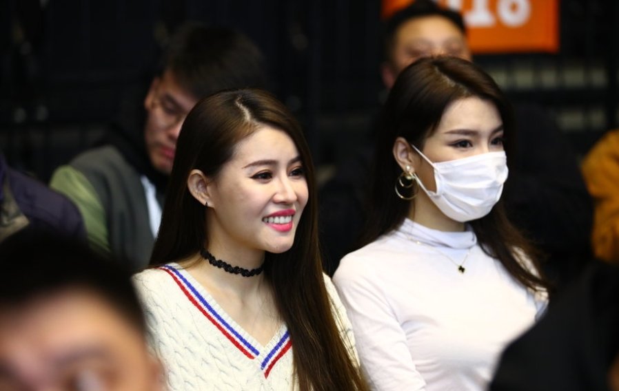 cba太太团光艳亮相全明星赛场,他们才是比赛真正的主角