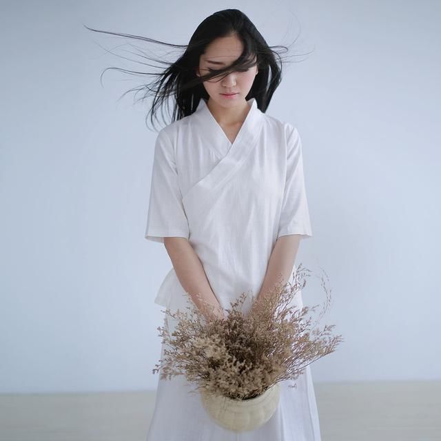 最美古诗句 脉脉眼中波,盈盈花盛处