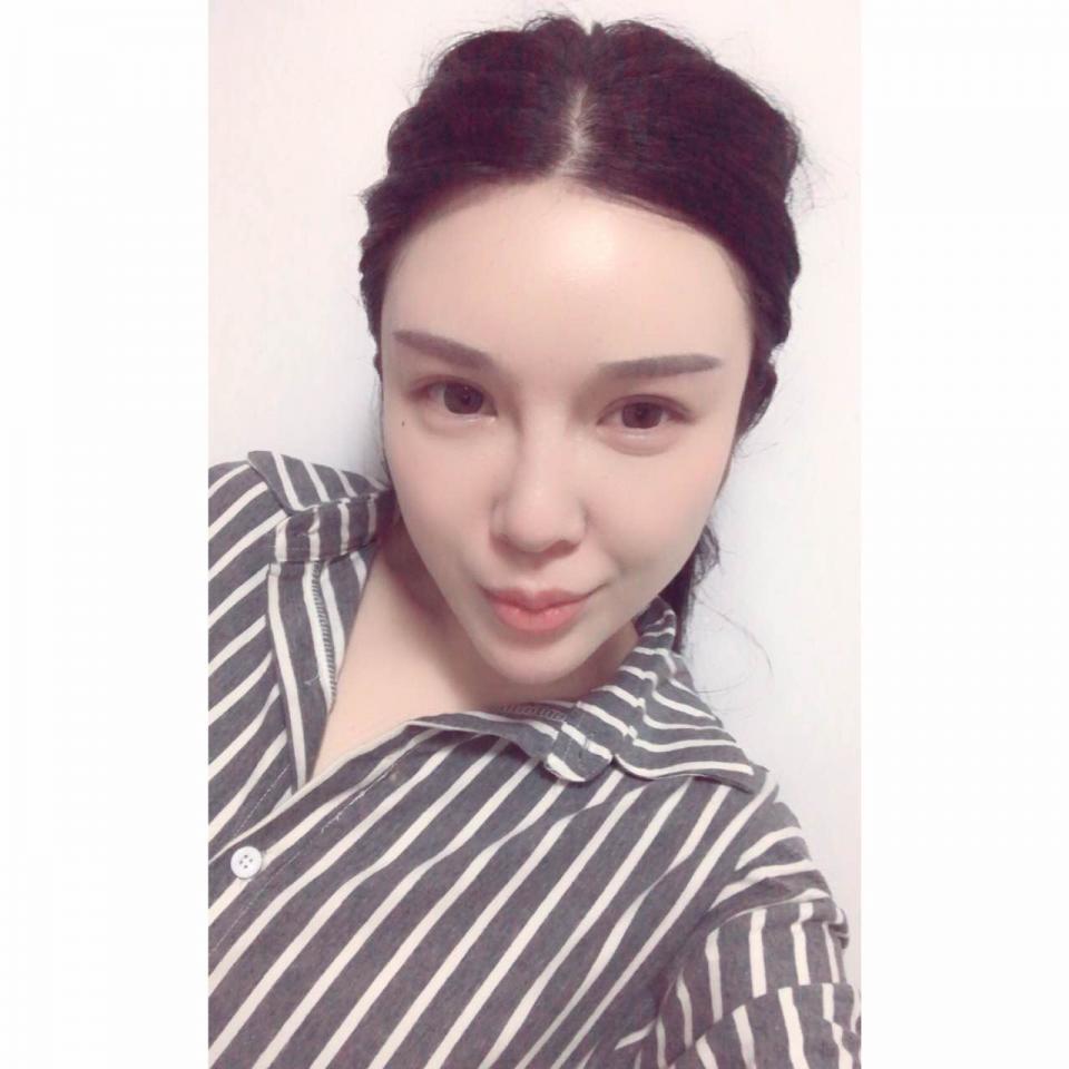 独家对话 | 歌手 莫莫,主播界的拼命三娘