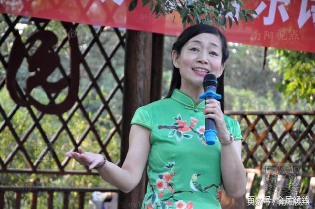 南阳2018迎国庆·赏秋色共读卢园音乐诗会举