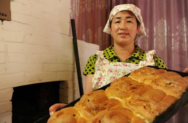 100年前,他们逃难到中国,成56个民族之一,后代