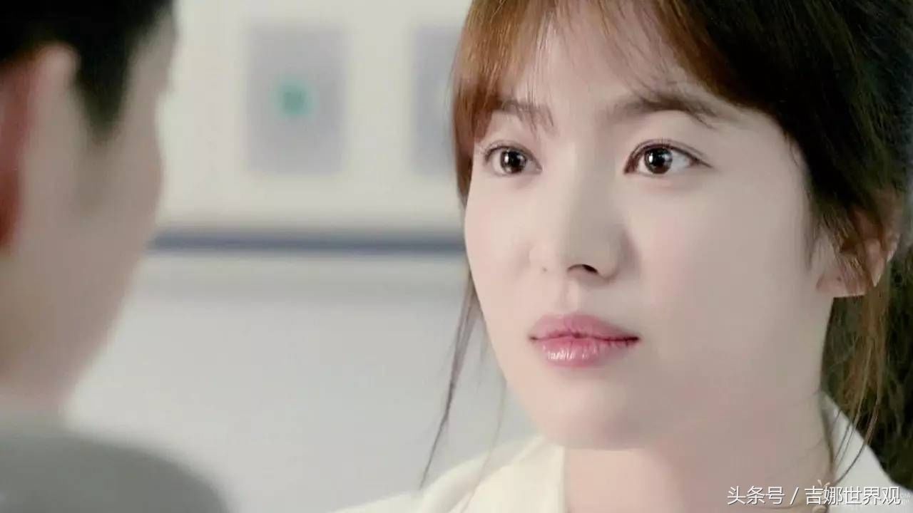 眼型排行榜前九名:桃花眼 丹凤眼 杏眼 狐狸眼,