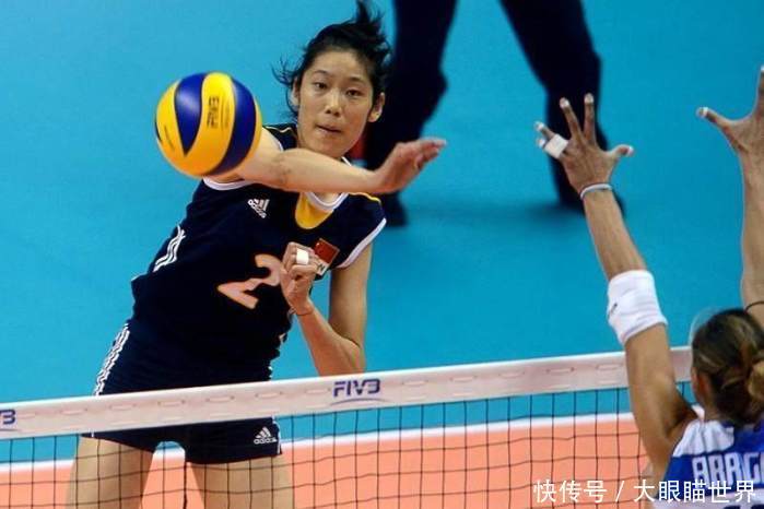 朱婷国外打球的年薪是135万欧元, 自己能得多