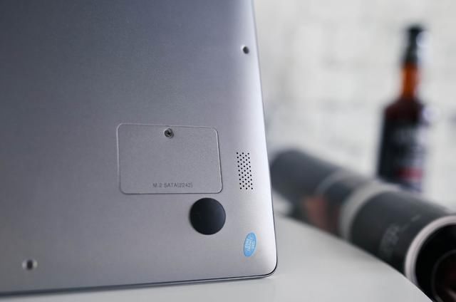 8G内存+128G固态!堪称比华为小米还高颜值