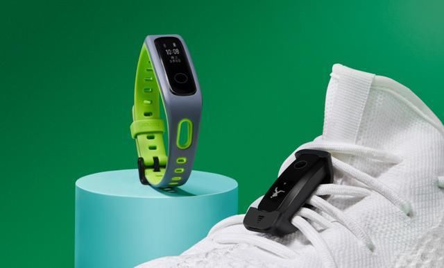 白宇同款!荣耀手环4Running版出街,原来我与专