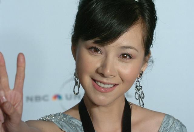 曾夸崔永元真男人,是陈坤前女友,北影三花之一