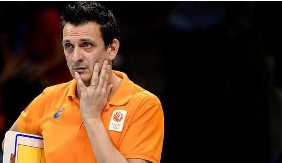 看看各国教练如何评价朱婷,世界女排第一主攻