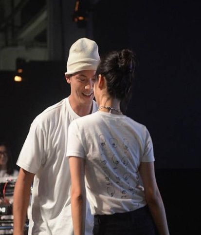 陈伟霆与宋茜深夜微博公开恋情,一生遇见你,网