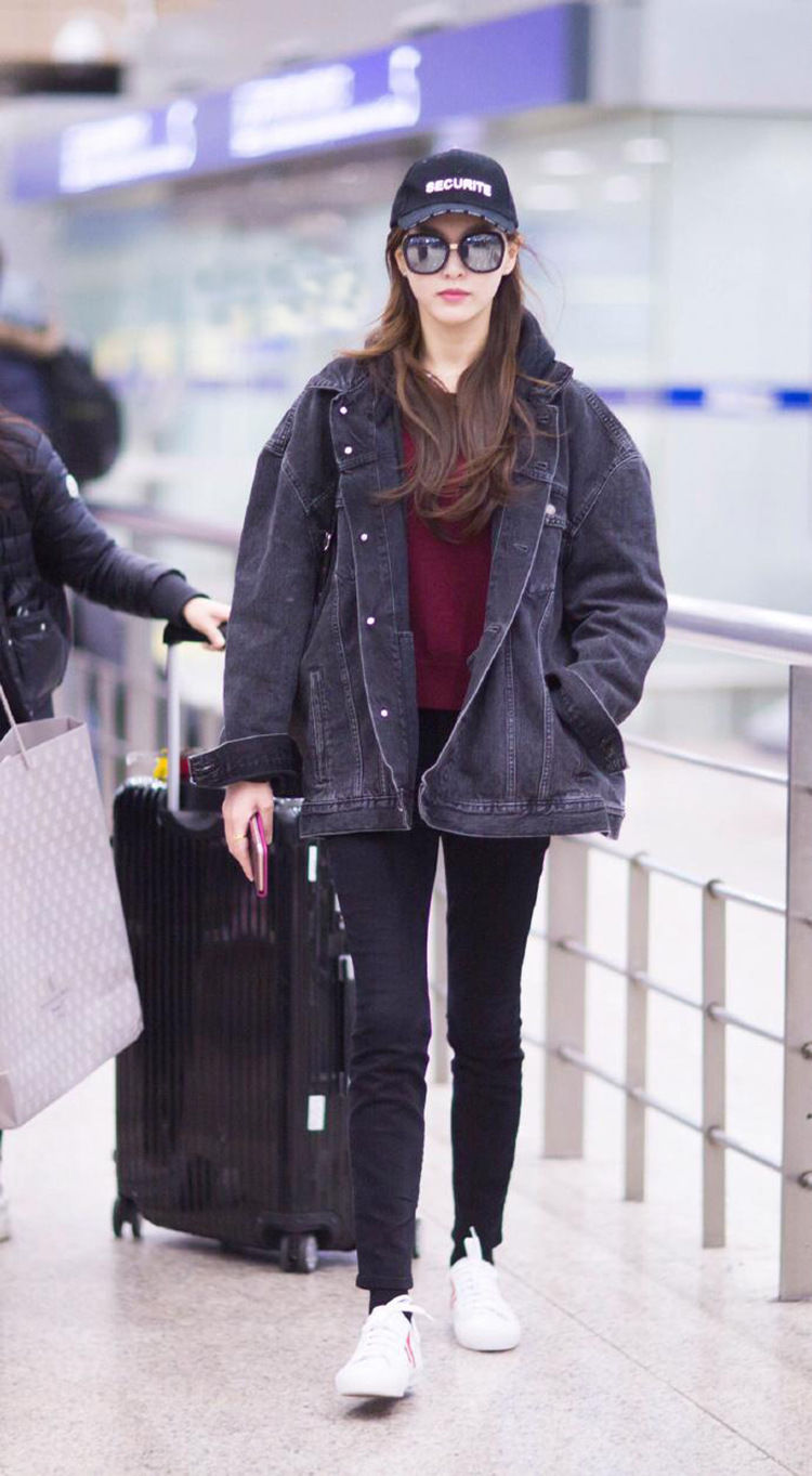 2018新春经典系列小白鞋,这么穿才有明星范儿