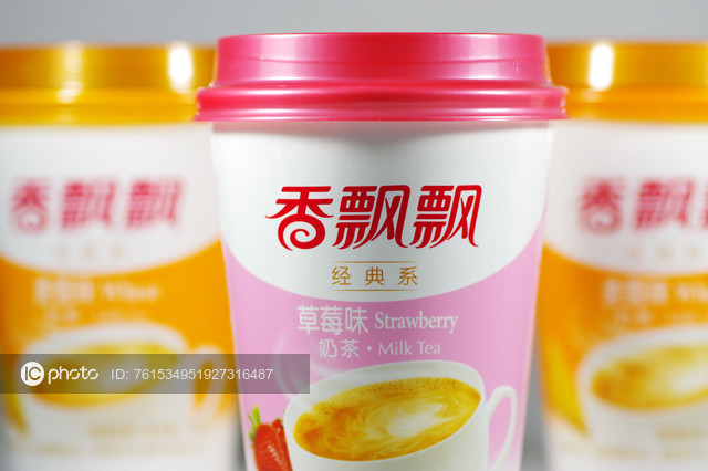 "变味"香飘飘:半月两起食安事故 花4亿搞销售半年仅赚2万