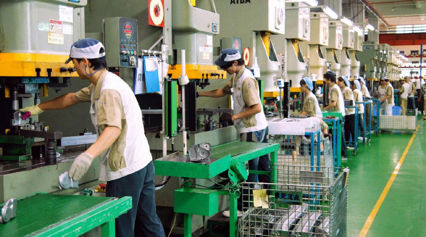 为何每年想移民中国的外国人翻倍?一来华的英