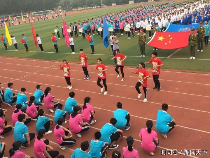 运动会开幕式入场词 t0169b390e8871706e1.jpg?size=720x540