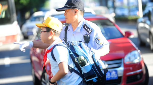 “校门卫士”高宝来 五年“特勤”未间断 “校门卫士”高宝来 五年“特勤”未间断