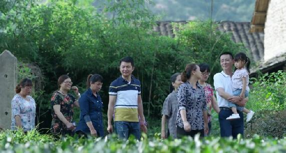 “共筑中国梦”作品展播《廖俊波》 “共筑中国梦”作品展播《廖俊波》