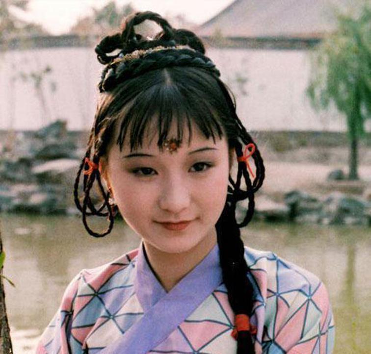 电视剧《红楼梦》剧照——二丫头