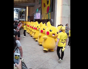 爆笑GIF动图:这么迷人的姑娘,如果遇到一定要