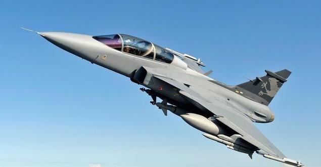 鹰狮战机对抗美制F16谁更胜一筹?