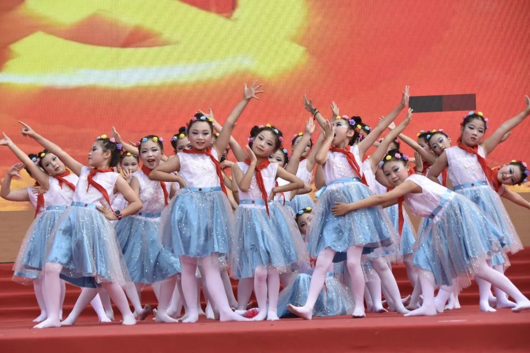 南充市江东实验小学举行庆祝“六一”国际儿童节活动