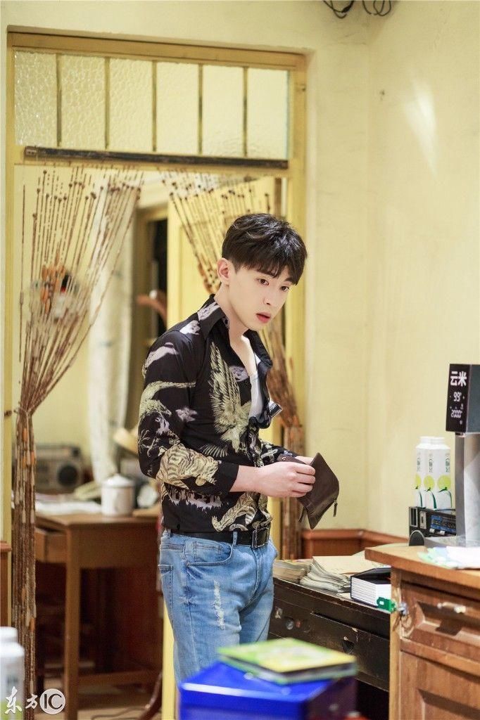 《我是大侦探》第二期上线,邓伦剧照曝光