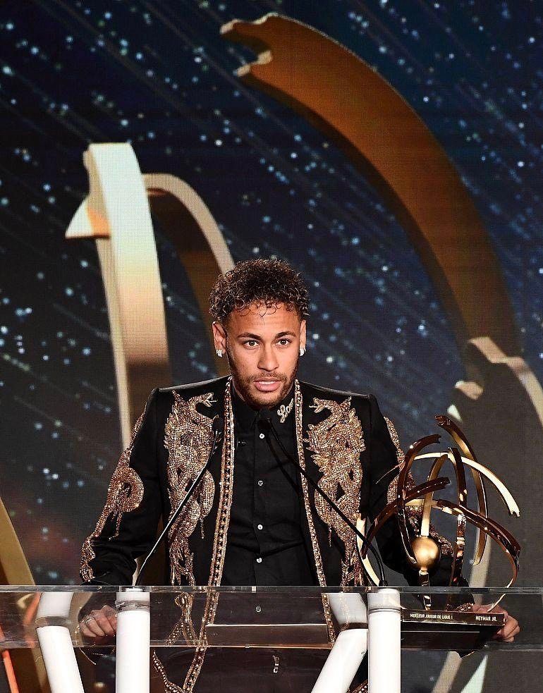 对比C罗、梅西、内马尔近三个赛季表现,C罗要