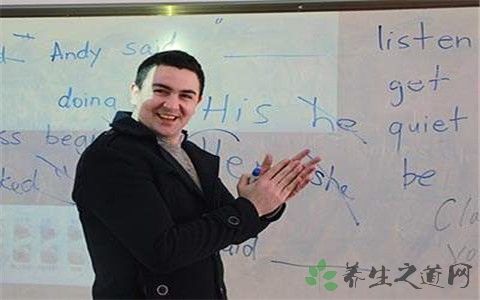 教师声音嘶哑如何治疗