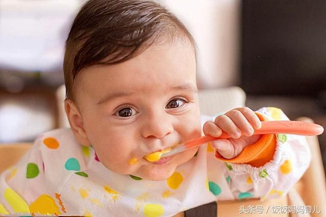 宝宝几个月可以吃肉?养胃又补钙的辅食,宝妈说