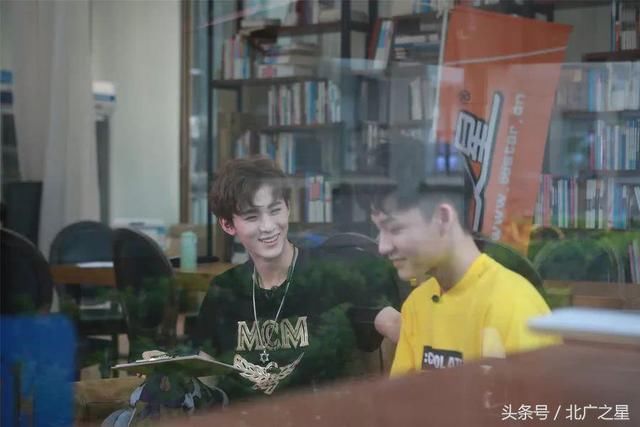 偶像练习生郑锐彬&胡致邦做客北广之星
