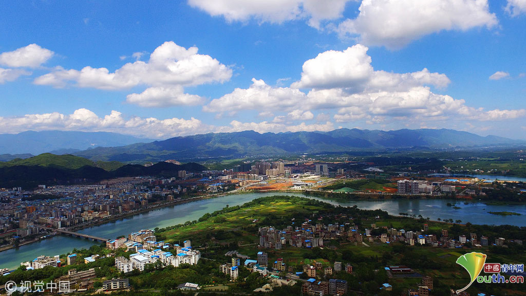 台风山竹过后 广西桂林迎蓝天白云好天气