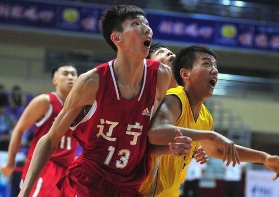 周琦当年为何选择离开辽篮? 难道是因为一套房