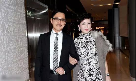 林瑞阳前妻比张庭长得大气,而有位女星和前夫