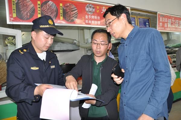 宿迁市区这3条街商户争当信用诚信经营户