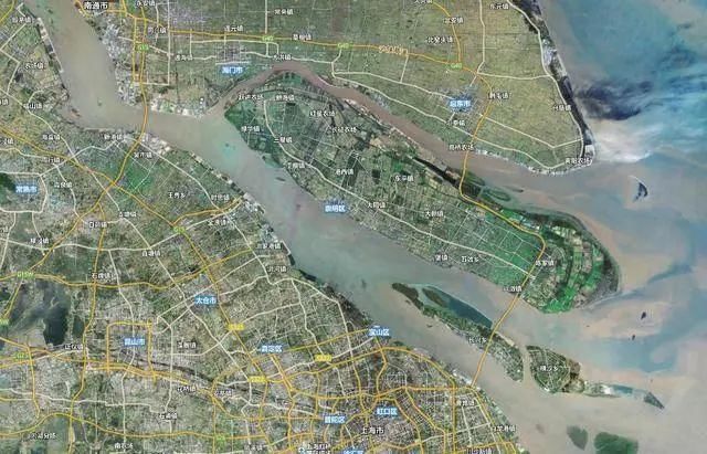 崇明岛不都属于上海,北侧有江苏两个镇,还分属