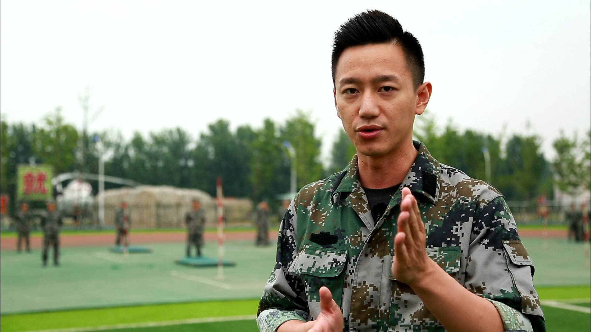 邬烨纬-陆航学院